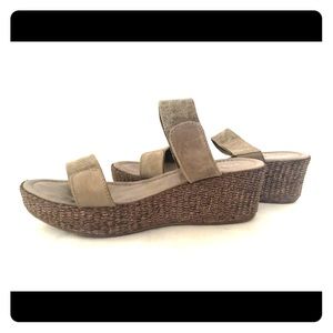 André Two Strap Wedge Sandals